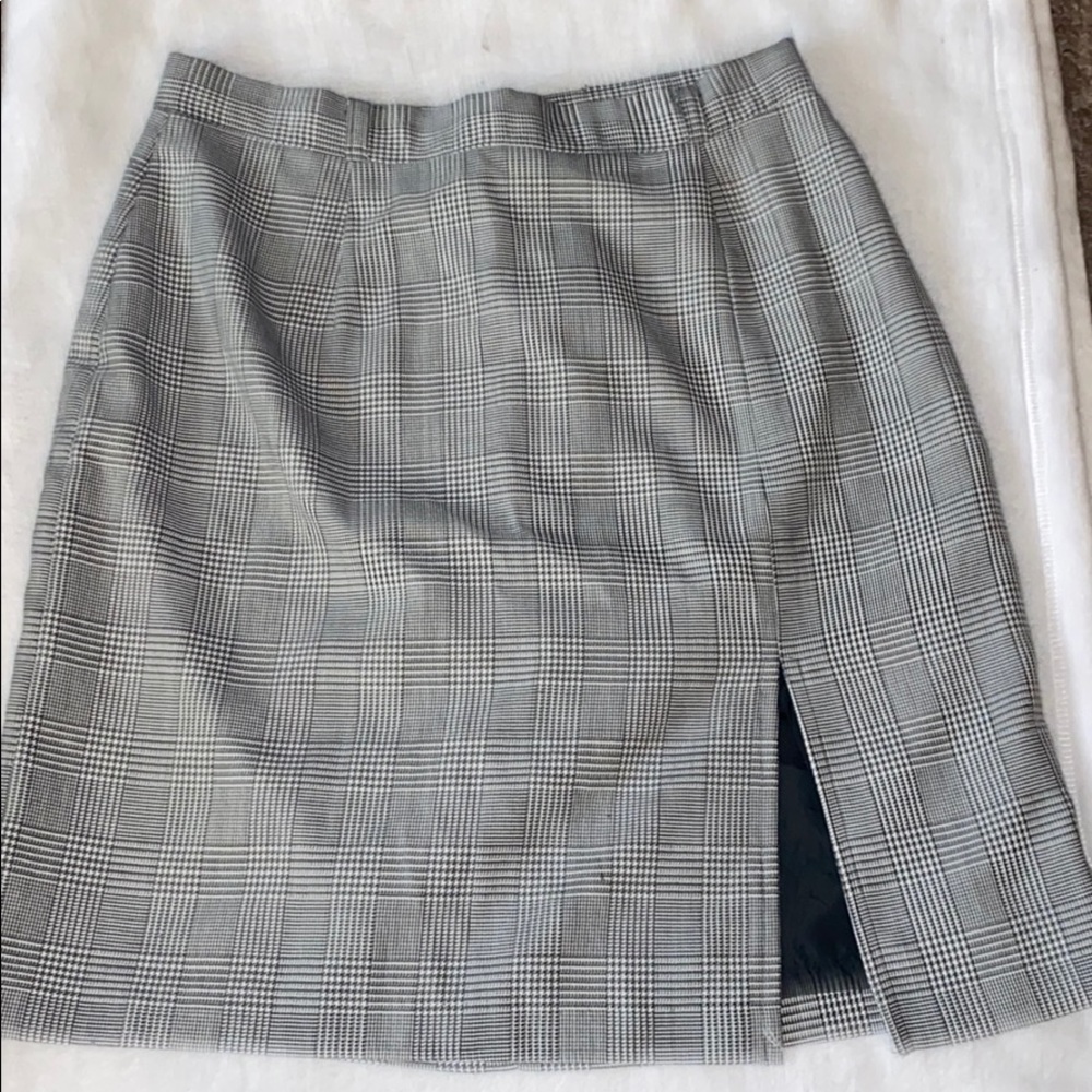 vintage black and white plaid skirt